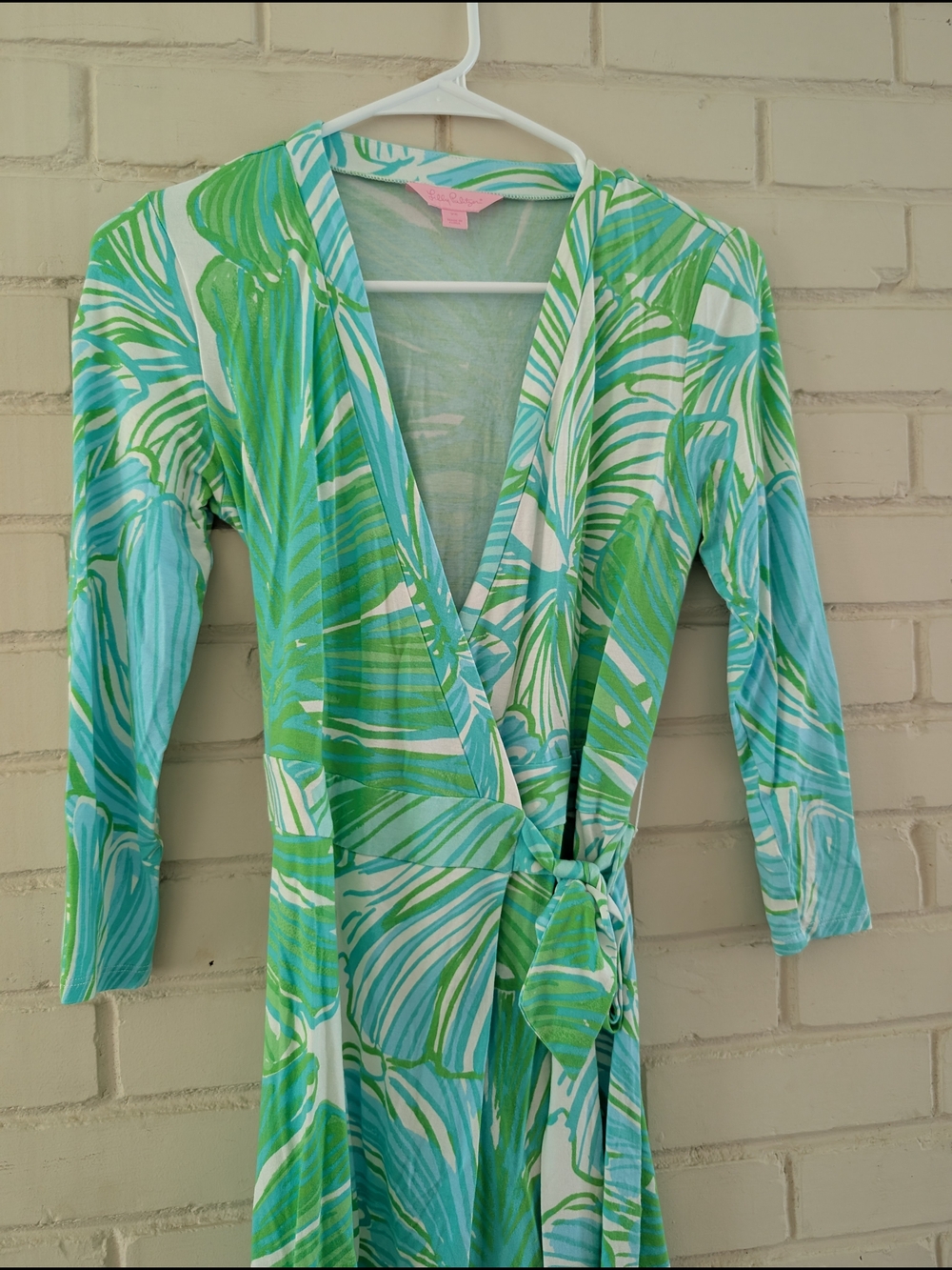Lilly Pulitzer XS Karlie Wrap Romper Green & Aqua Tropical Frond Print - Picture 3 of 7